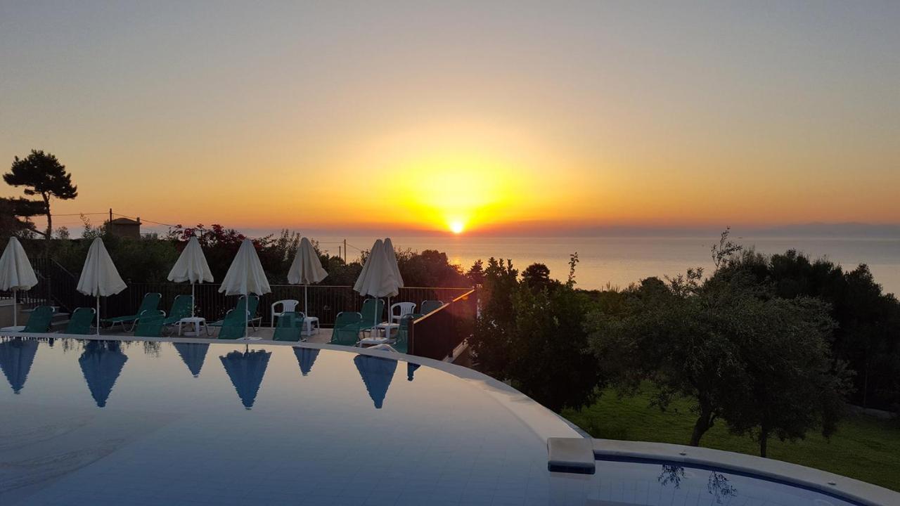 Livadaki Village Hotel Skala  Esterno foto