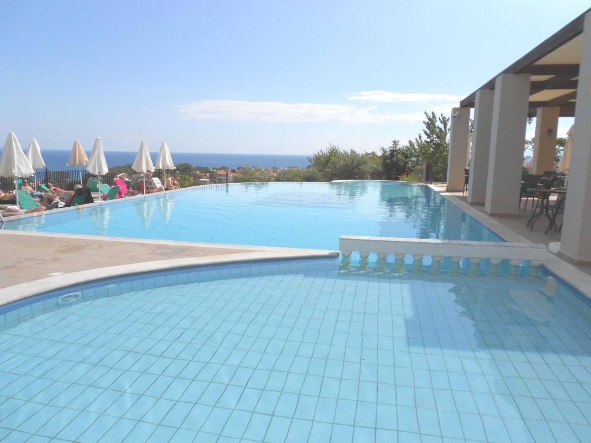Livadaki Village Hotel Skala  Esterno foto