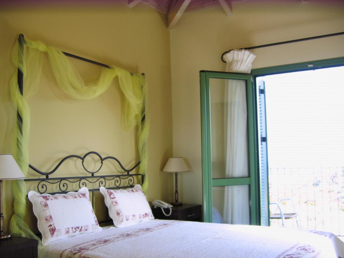 Livadaki Village Hotel Skala  Esterno foto