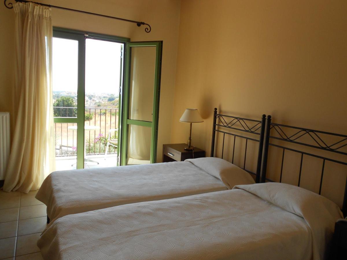Livadaki Village Hotel Skala  Esterno foto