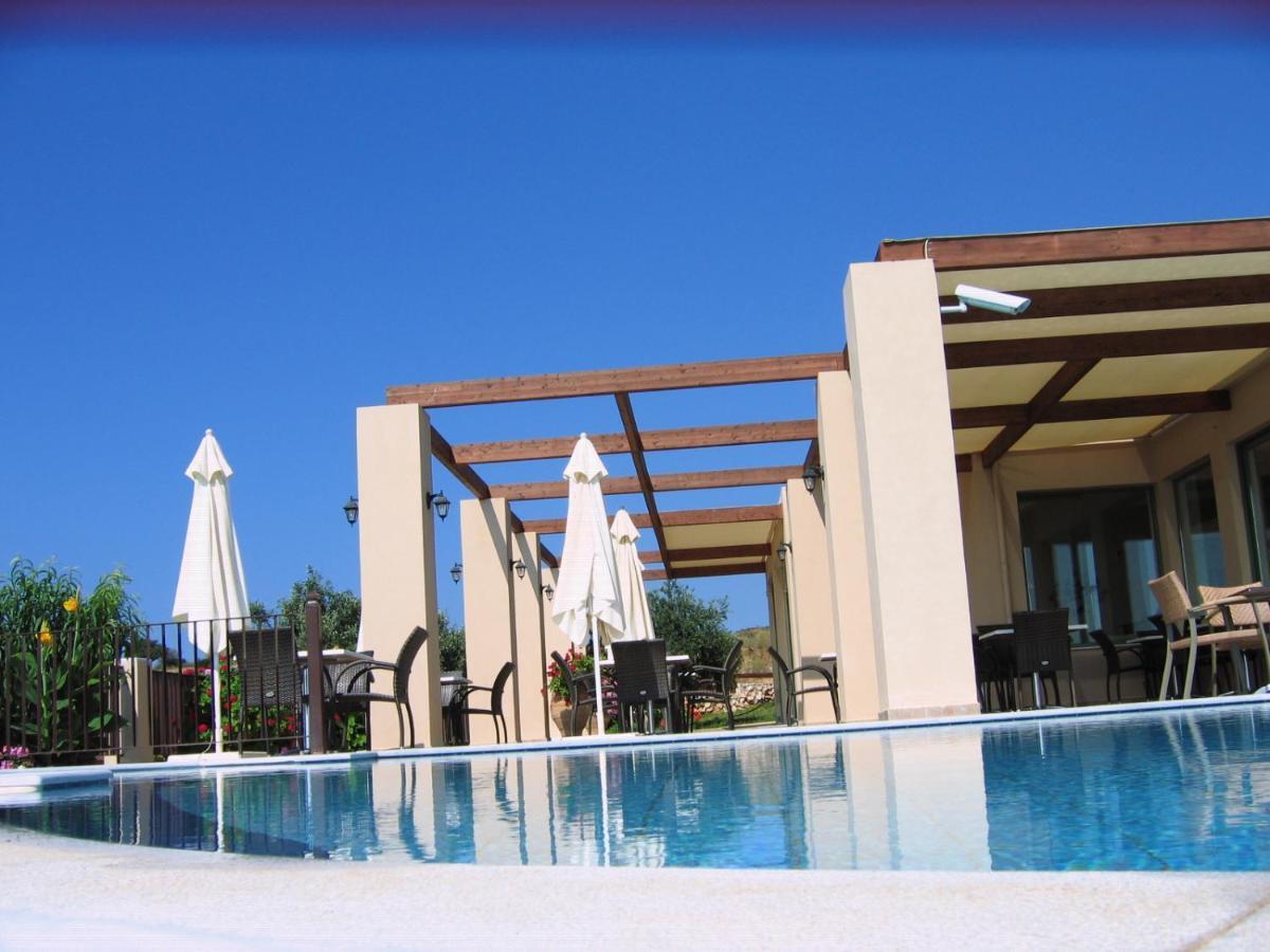 Livadaki Village Hotel Skala  Esterno foto
