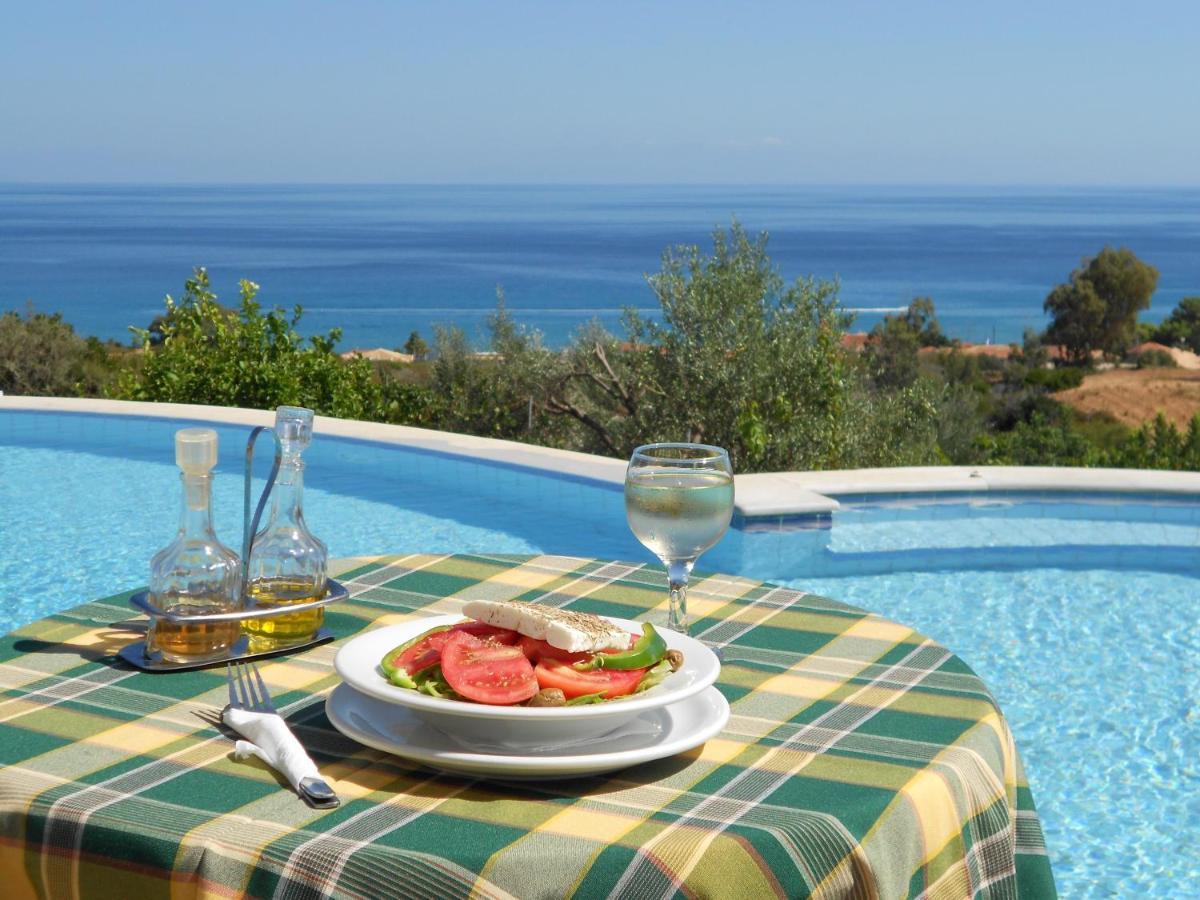 Livadaki Village Hotel Skala  Esterno foto