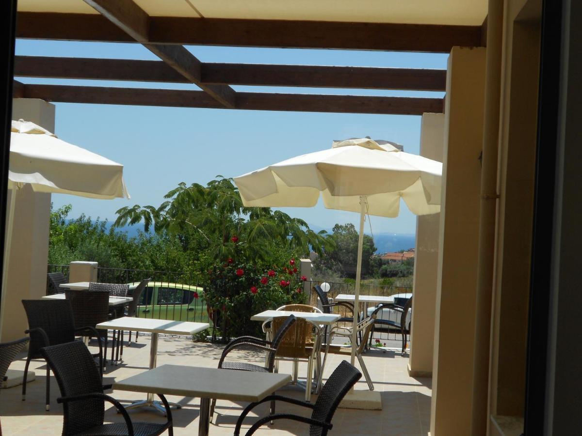 Livadaki Village Hotel Skala  Esterno foto