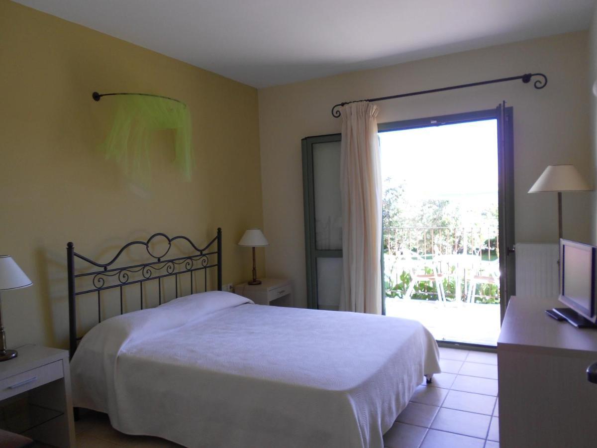Livadaki Village Hotel Skala  Esterno foto